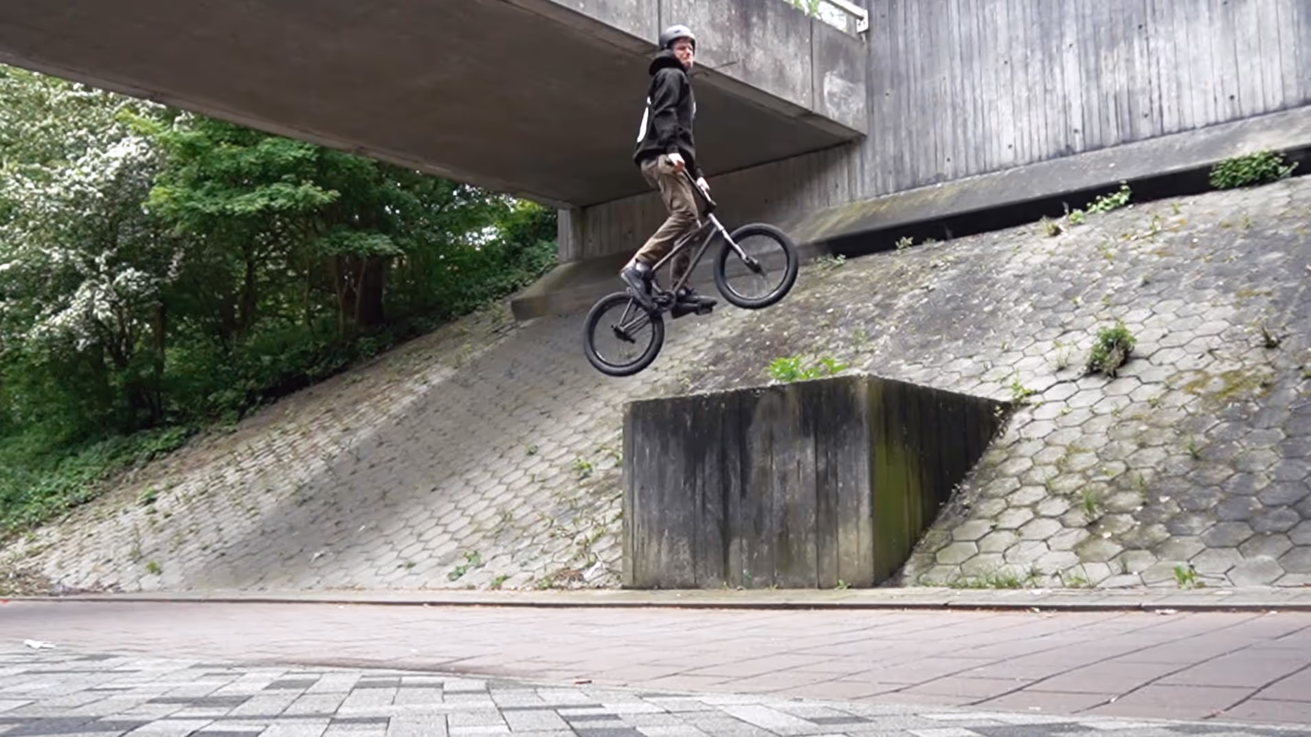 Joeri Veul "Memories"